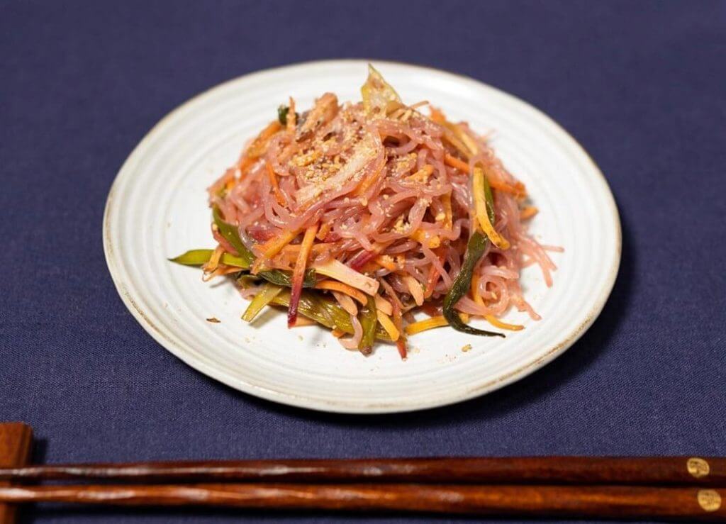 Shirataki noodle vegetable stir fry angle view